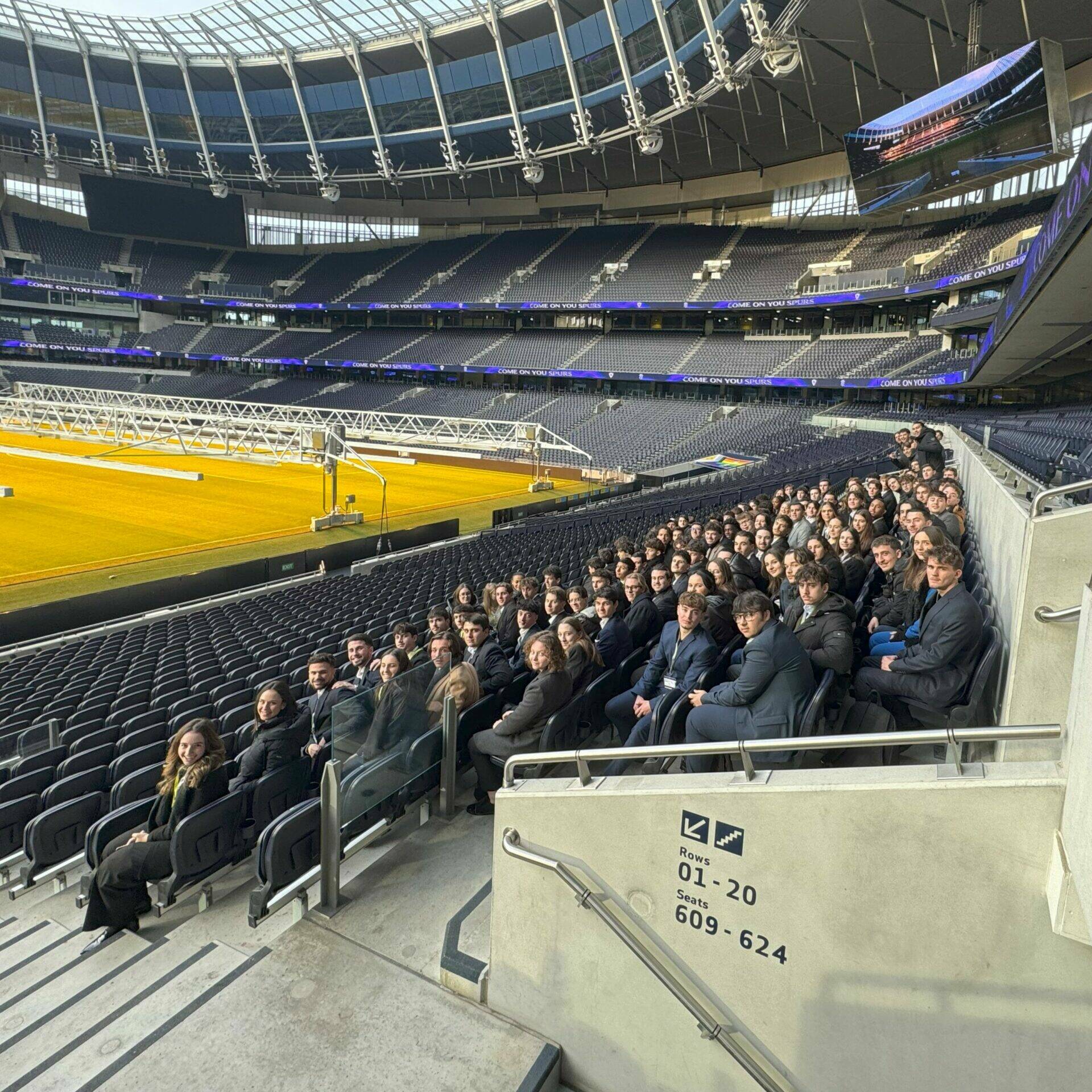 2025_amos_londres_tottenhamfoundation_02.jpg