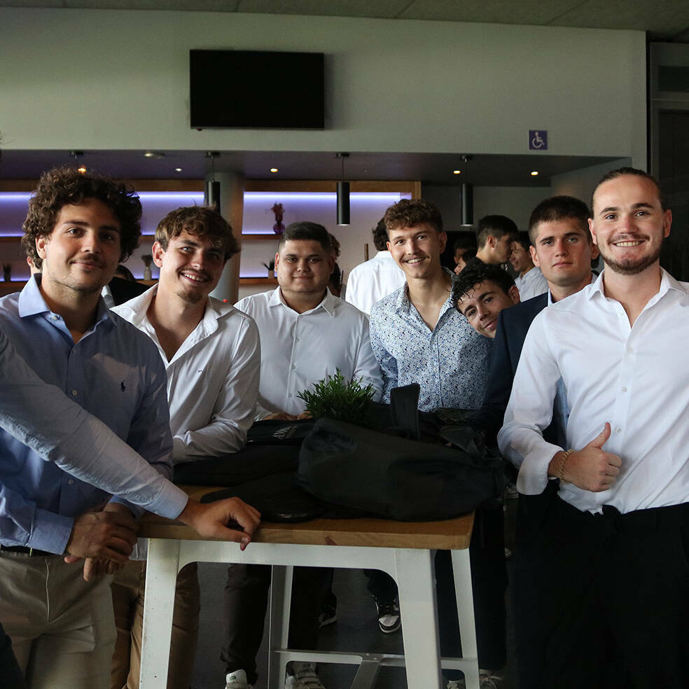 Groupe Etudiants Cours AMOS Bachelor