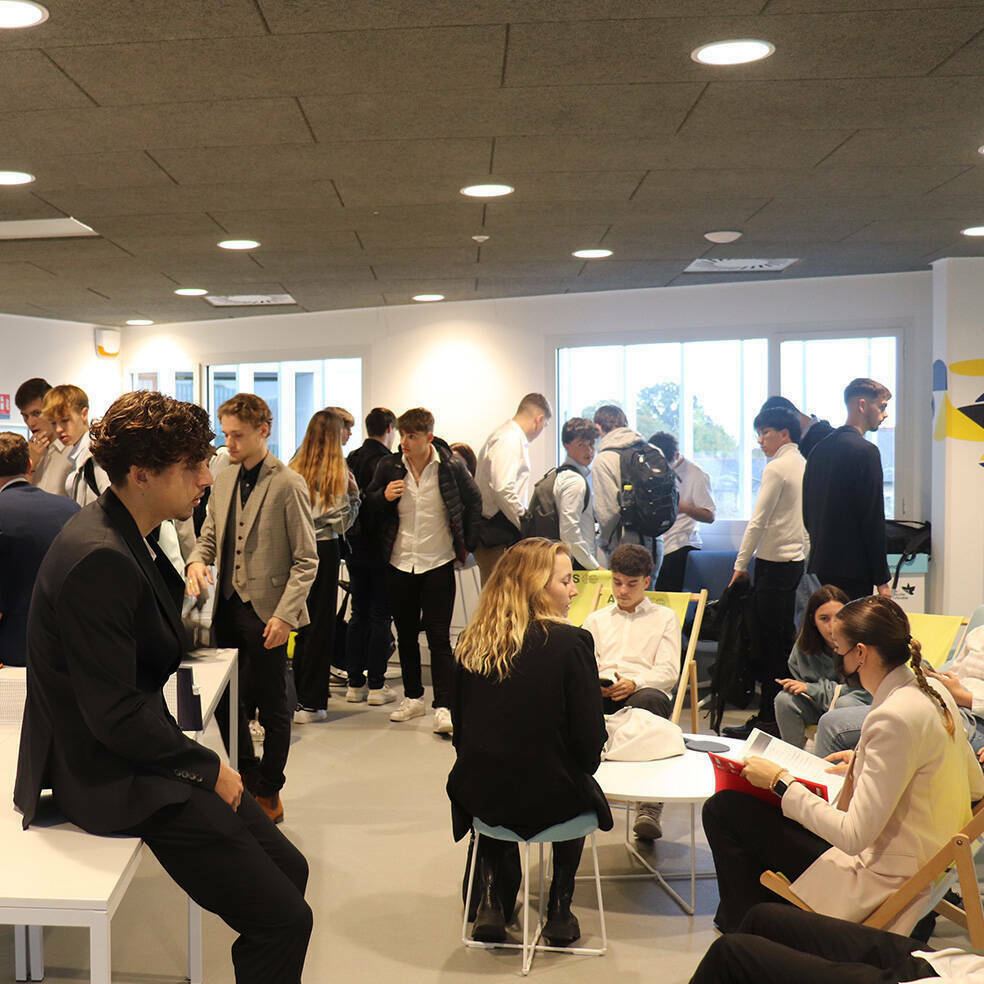 Etudiants Professionnalisation AMOS Bachelor