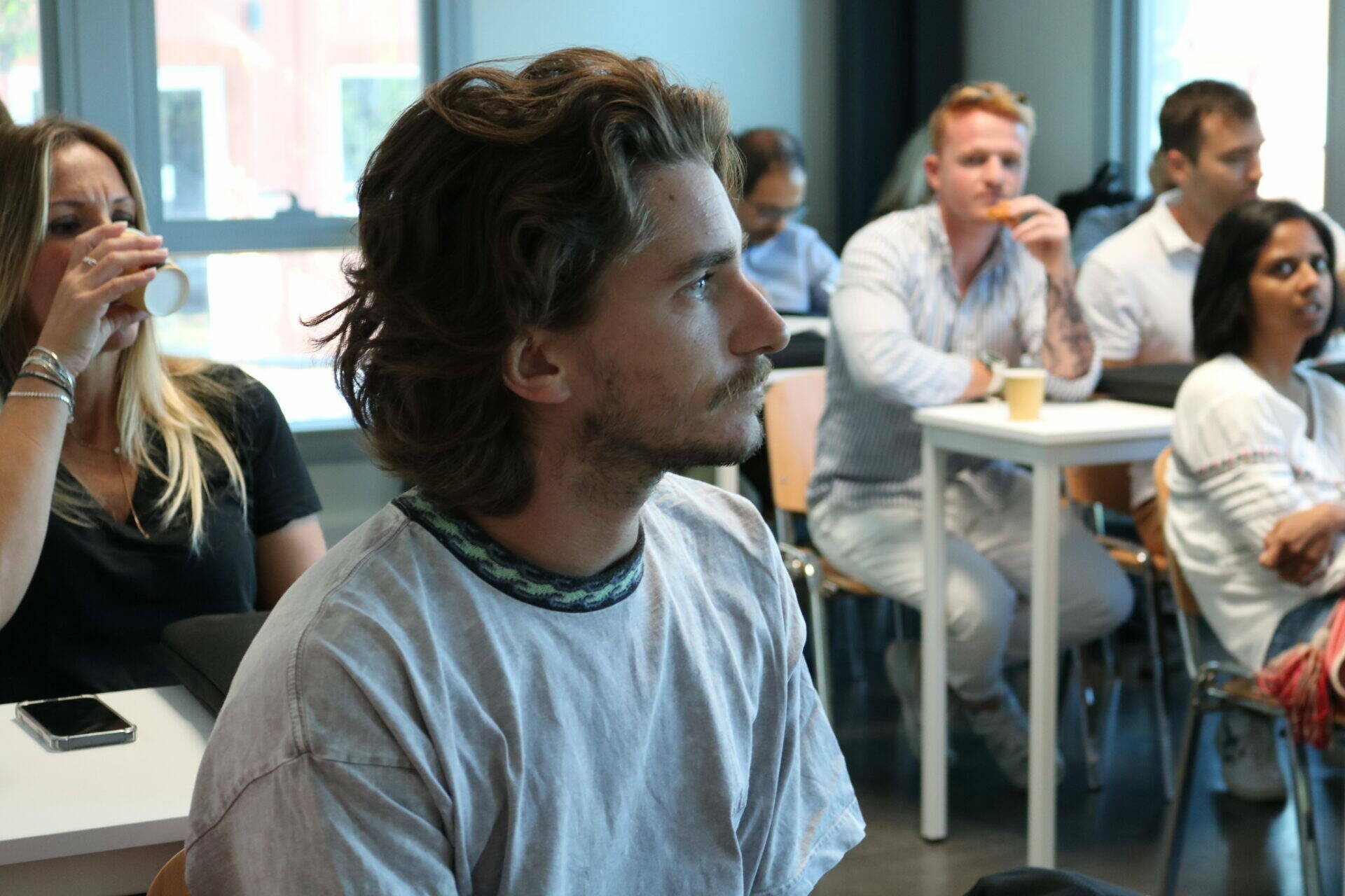 Thomas Baghe pendant ses cours sur le campus de AMOS Marseille