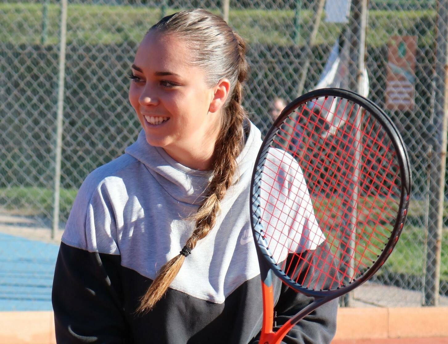Ilona Russo, un triple projet au cœur du Tennis Club du Bocage
