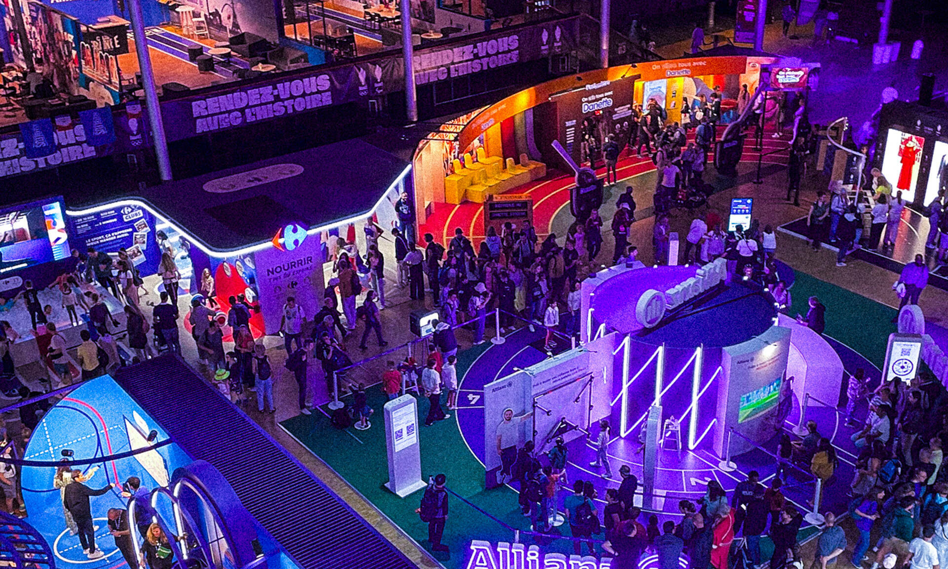 Photo du club france en plongée - - Thomas Baghe : expert et passionné d'événementiel - AMOS Marseille