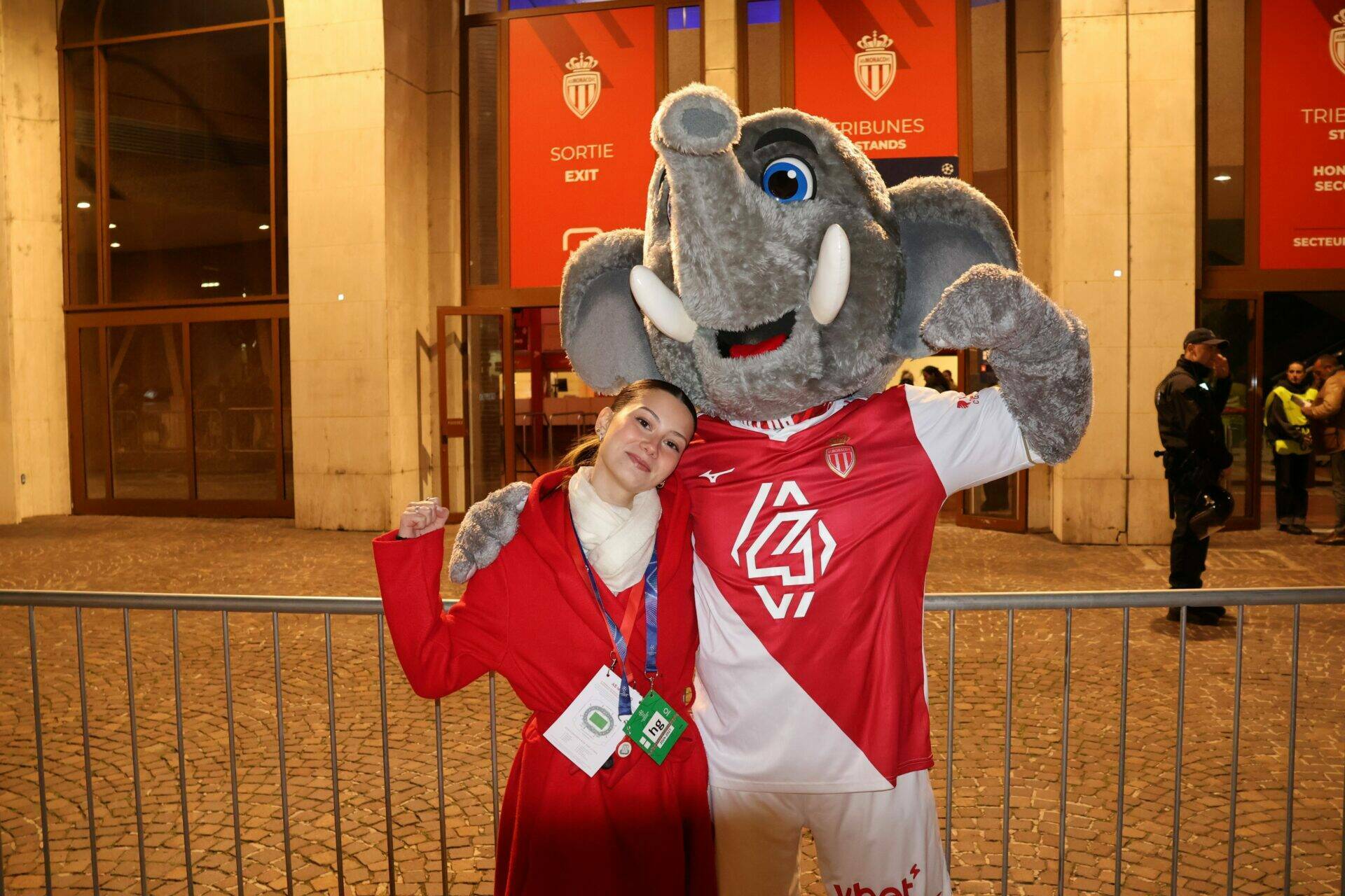 Les étudiants AMOS Nice au cœur de la Ligue des Champions lors du match AS Monaco - PSG
