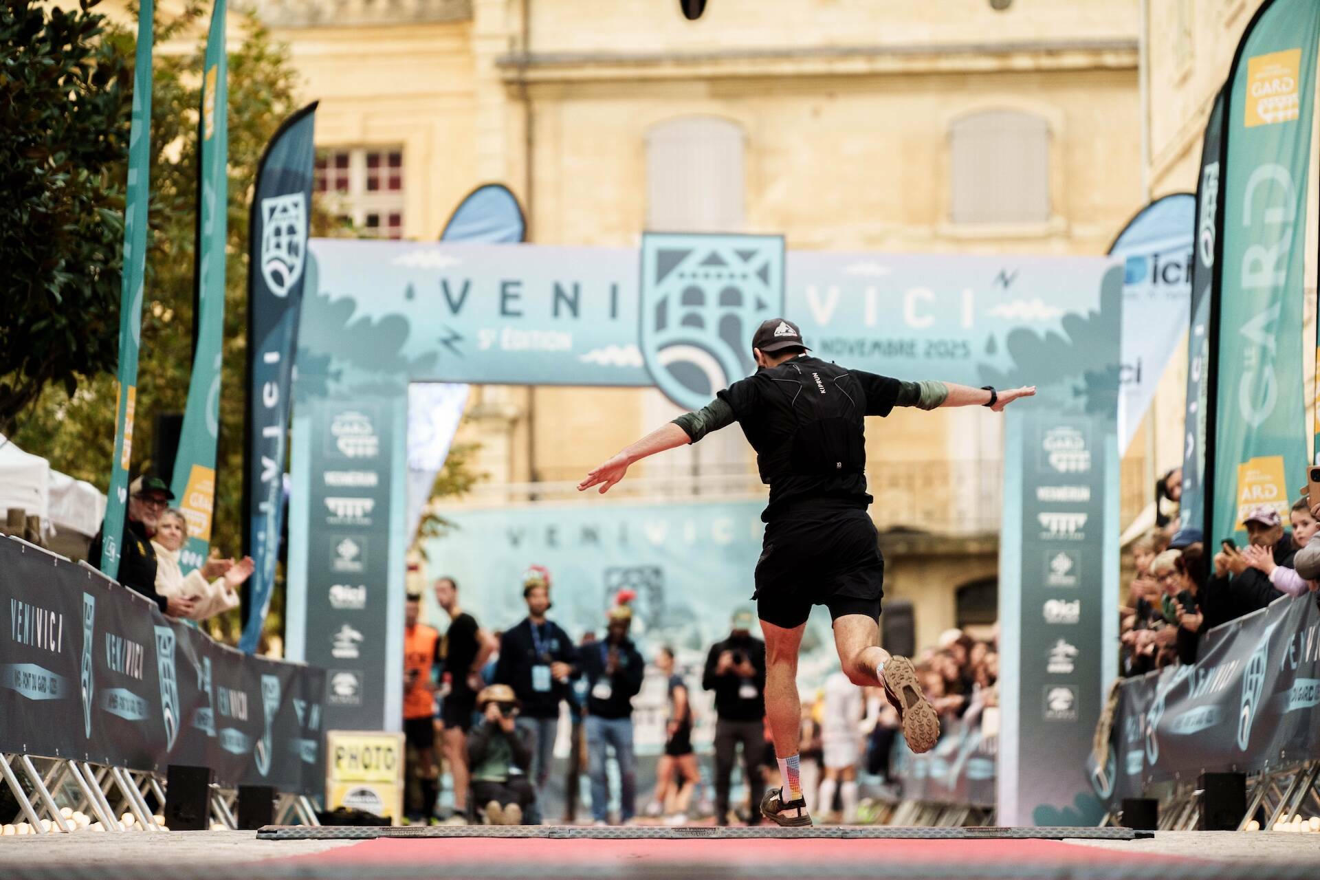 2026_amos_marseille_renaud_benoit_maurice_yeswerun_02.jpeg