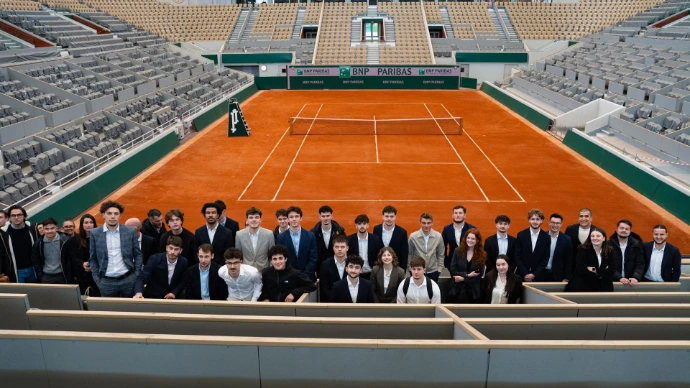 AMOS, escuela de gestión deportiva