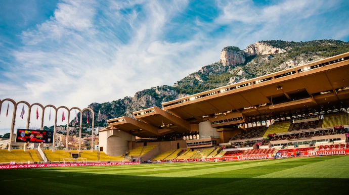 Stade proche du campus AMOS de Nice